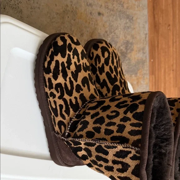 UGG Leopard Print Boots - Brown and Black - Picture 2 of 5